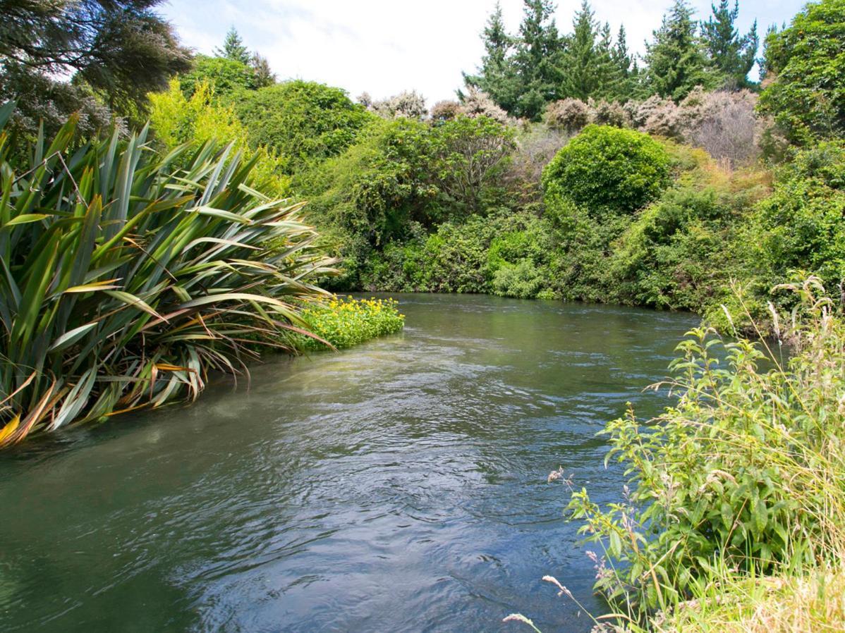 Bellbird Cottage - Lake Taupo Bach Waitahanui Екстериор снимка